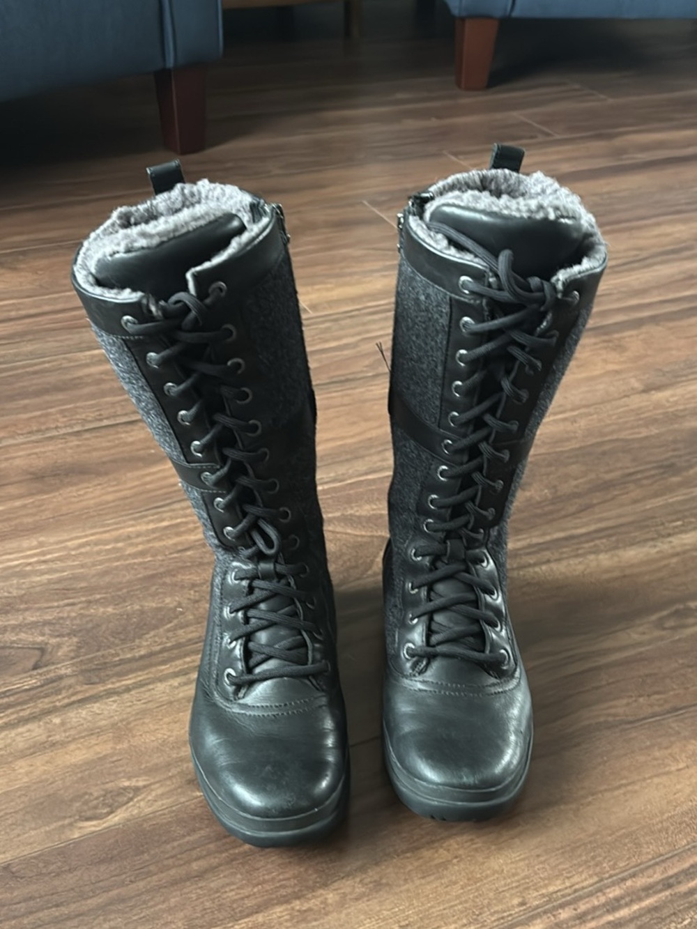 Uggs Women's Tall Lace-Up Winter Boots - Black